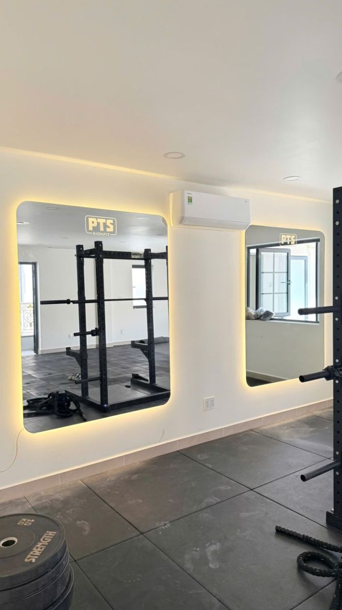 Gương dán tường hcm